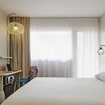 宜必思萨拉萨海耶若斯海滨酒店 耶尔