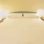 Ibis Thalassa