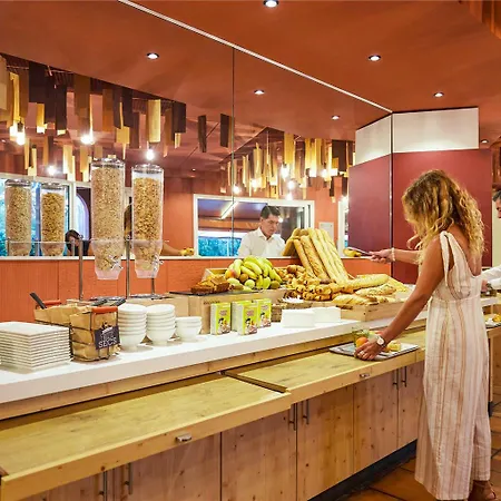 Hotel Ibis Thalassa Hyeres Plage 3*