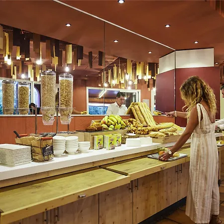 Hotel Ibis Thalassa Hyeres Plage 3*